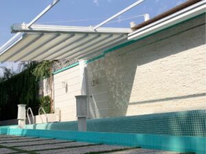 بهترین-پوشش-استخر-روباز-وسقف-متحرک-type-of-pool-cover-and-Retractable-Telescopic-Roof