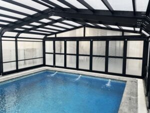 انواع-پوشش-استخر-روباز-وسقف-متحرک-type-of-pool-cover-and-Retractable-Telescopic-Roof
